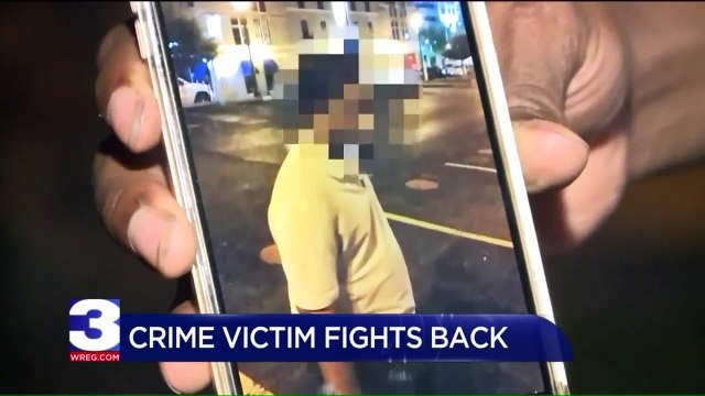 Crook Returns Stolen Items After Business Owner Confronts Him on Camera