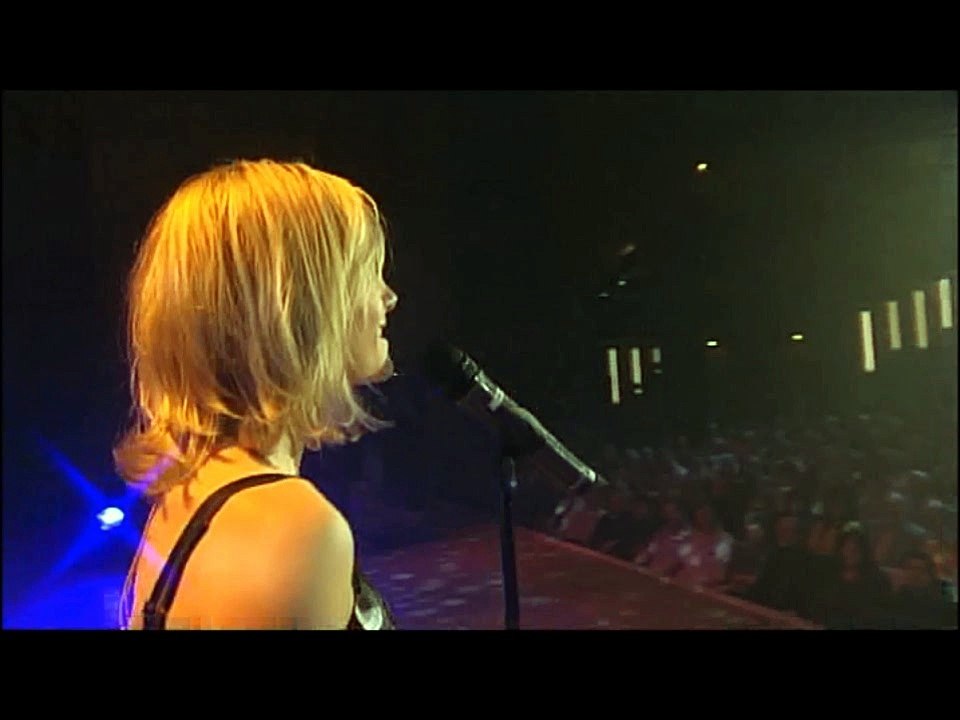 HELENE FISCHER LIVE: SOLANG DEIN HERZ NOCH FÜR MICH SCHLÄGT / WE WILL ROCK YOU / WO DAS LEBEN TANZT / DU FÄNGST MICH AUF