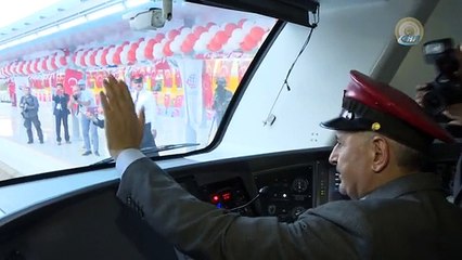 Başbakan Yıldırım Vatman Koltuğuna Oturdu