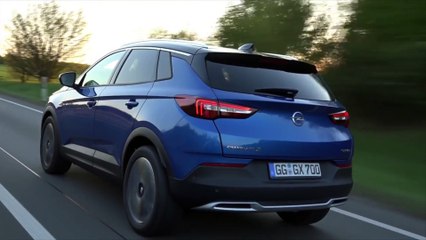 The new Opel Grandland X Driving Video