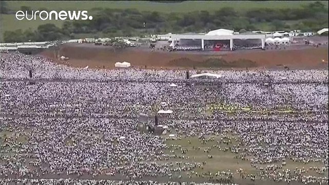 El Papa llama a la reconciliación en una misa multitudinaria en Colombia