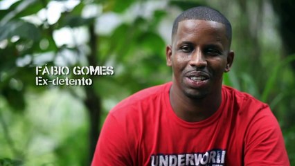 Livres - "Podem prender nosso corpo. Jamais nosso pensamento"