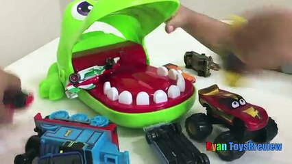 下载视频: Cocodrilo dentista desafío familia divertido juego para Niños coches juguetes huevos sorpresa