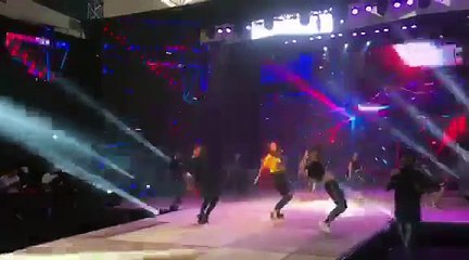 Hồ Ngọc Hà nhảy cực sung tại tổng duyệt Next Top