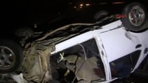 İzmir Alkollü Sürücü Kaza Yaptı: 1 Ölü 1 Yaralı