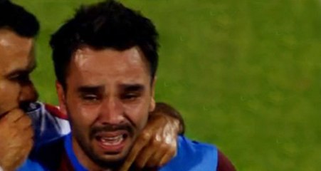 Trabzonsporlu Taraftarlar, Ağlattıkları Volkan Şen'i Omuzlarda Taşıdı