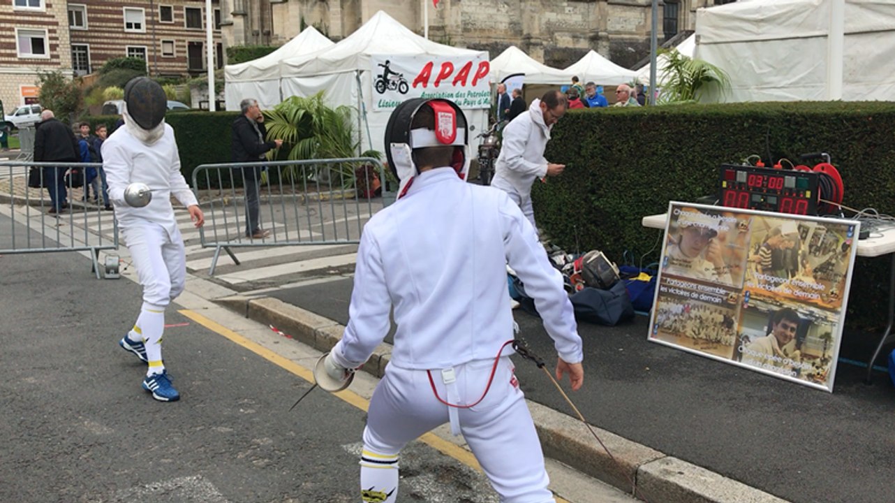 Initiations au rugby zumba etc. Au forum des associations