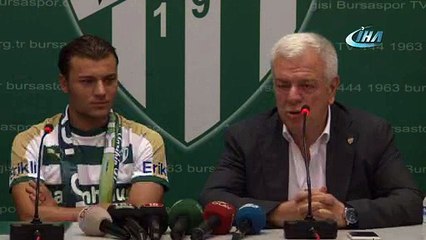 Yusuf Erdoğan, Bursaspor'a 3 yıllık imzayı attı
