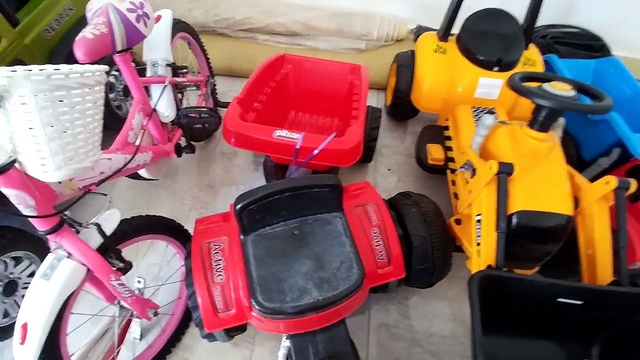 ELİFİN ODASINDAKİ OYUNCAKLARI TRAKTÖRLE TAŞIYORUZ, eğlenceli çocuk videosu