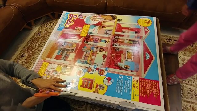 Barbie rüya evi sonunda açıyoruz , eğlenceli çocuk videosu
