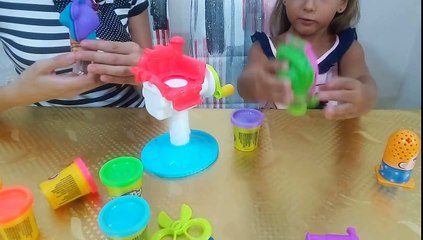 Tải video: Play doh KUAFÖR SALONU kutusu açtık, Çok eğlenceli oyuncak, Eğlenceli çocuk videosu , unboxing