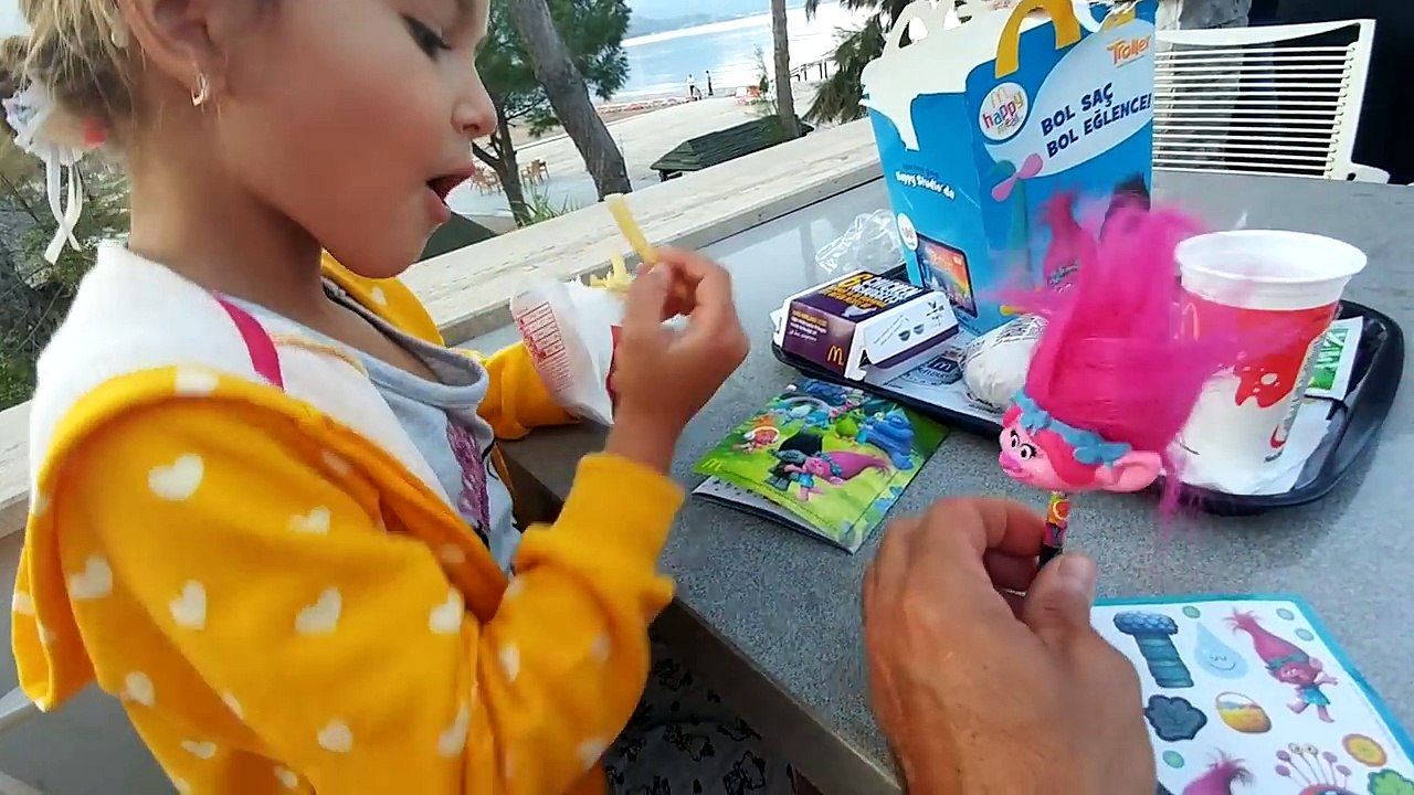 Elif ile mc donalds keyfimiz, eğlenceli çocuk videosu