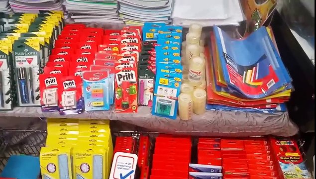 Okul alisverisi yaptik , eğlenceli çocuk videosu