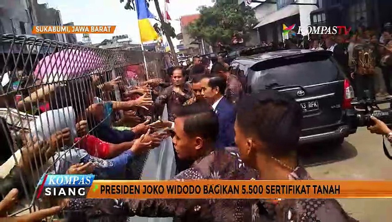 Presiden JOKOWI bagikan Sertifikat tanah
