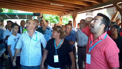 AKP kongresi karıştı: Bir parti 3-5 adamın oyuncağı olamaz!