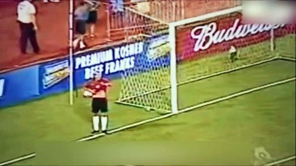 【サッカー】そのシュート、外すほうが逆に難しくない？？笑