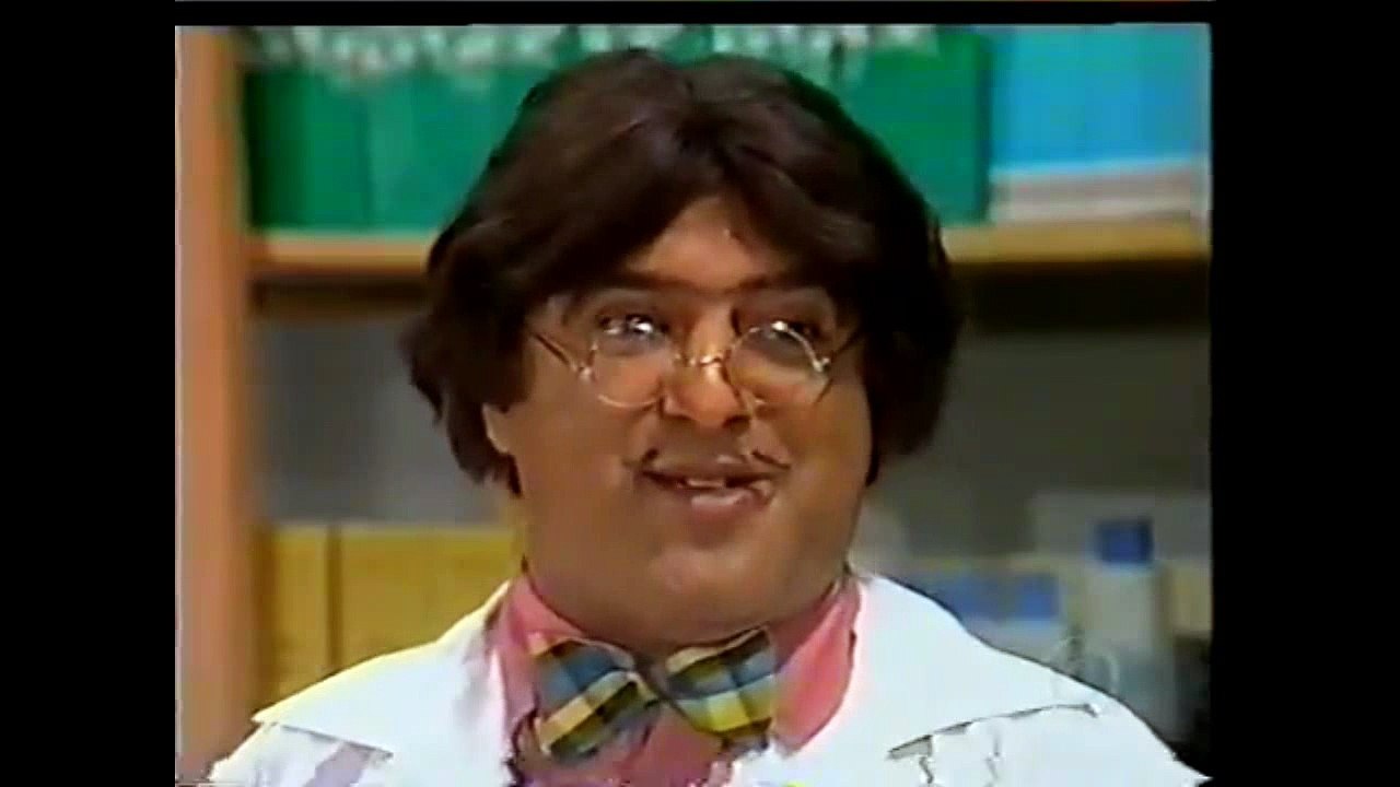 Zacarias  Em pintor de igreja,imitando o Donald, e mais 4 quadros ( Os trapalhões)