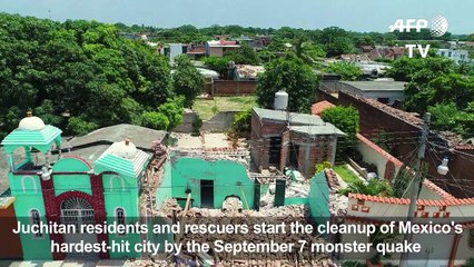 Rescuers from all over Mexico unite to help quake victims