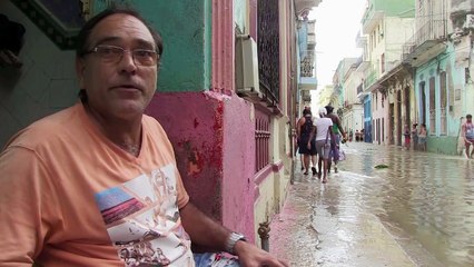 Irma golpeó fuerte en Cuba, parte de La Habana inundada