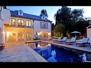 Ariana grande Lifestyle (house , cars, net worth)[1]