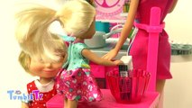 Barbie Maşa ve Chelseaye Pasta Yapıyor!
