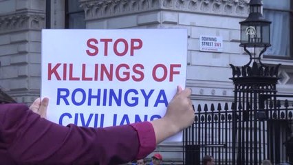 Myanmar Hükümeti Londra'da Protesto Edildi
