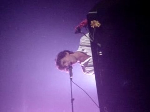 Mika zénith lille  Stuck in the middle