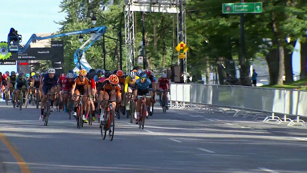 Critérium National 2017 - Juniors & séniors - Une équipe tente de prendre le contrôle.
