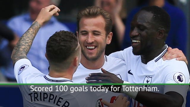 Pochettino congratulates Spurs centurion Kane
