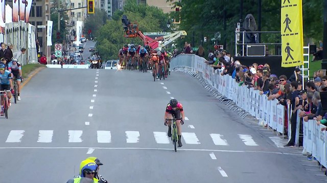 Critérium National 2017 - Juniors & séniors - La cloche annonçant que des récompenses sont distribuées pour les sprints à ce tour.