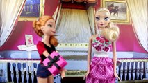 Frozen Elsa and Anna are Mermaids! Disney Princess Mermaids With Ariel, Merman Dolls Parod