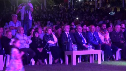 Orhan Hakalmaz, Söğüt Şenliklerinde 20 Bin İzleyenine 'İzmir'in Marşı"Nı Söyletti