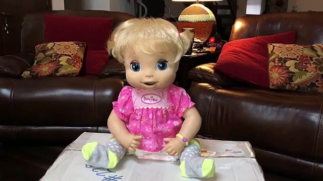 Vivant bébé haricot changer couche poupée alimentation aliments Nouveau Cru avec 2006 compilation beatrix