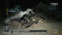 Moradores dormem nas ruas com medo de tremores no México