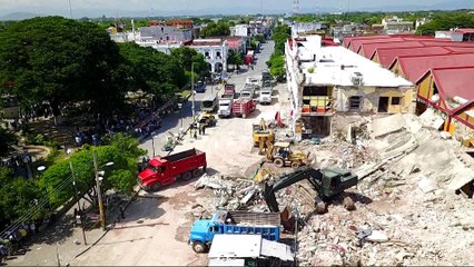 Mexico mourns dozens after powerful earthquake