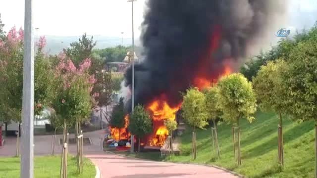 Gaziosmanpaşa'da Kafeterya Alev Alev Yandı