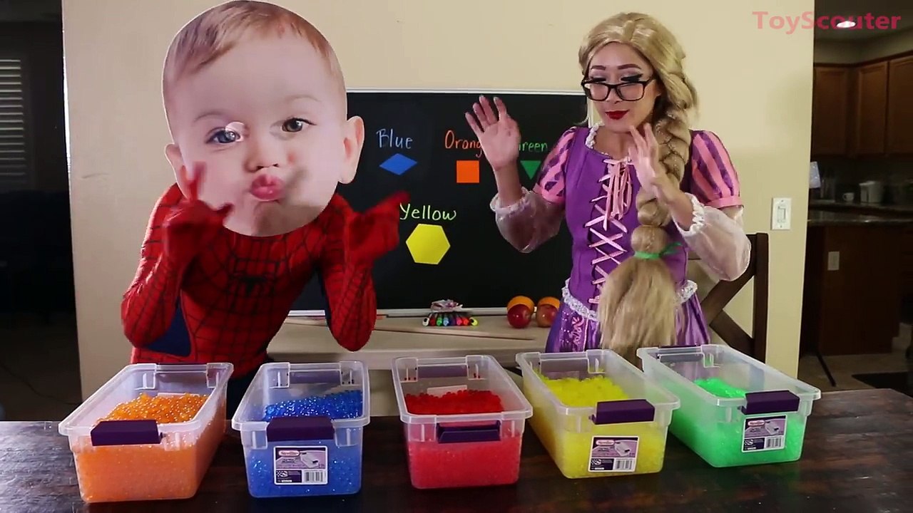 Teacher Rapunzel TEACHES SpiderBaby COLORS! w/ Baby Spidergirl & Joker in Real Life