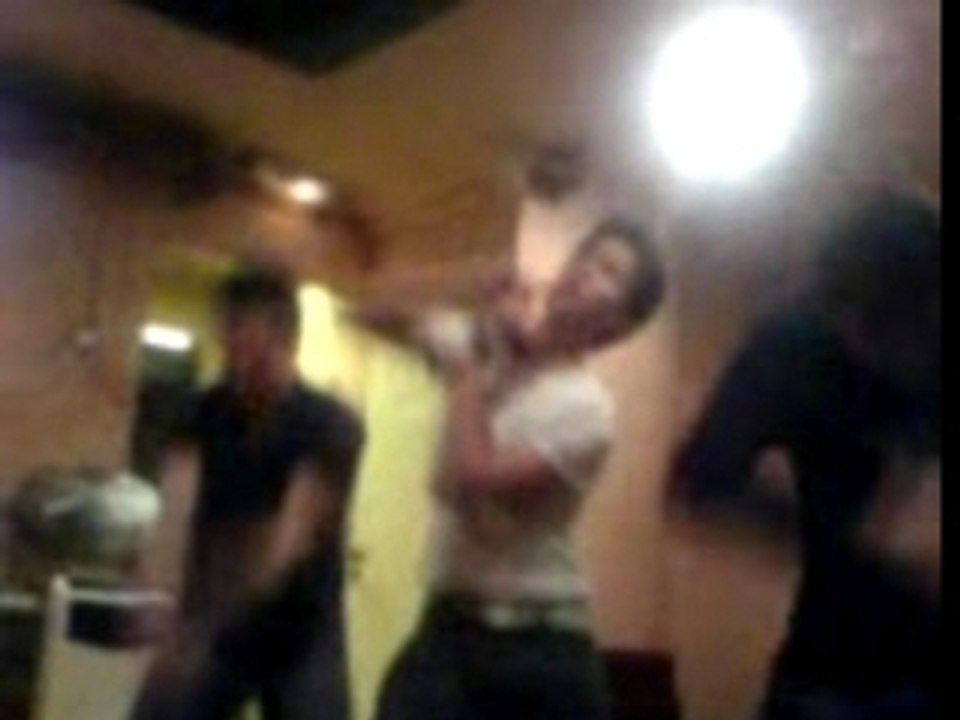 Parodie Tecktonik !!! GROS NIMPORTE KWAAA