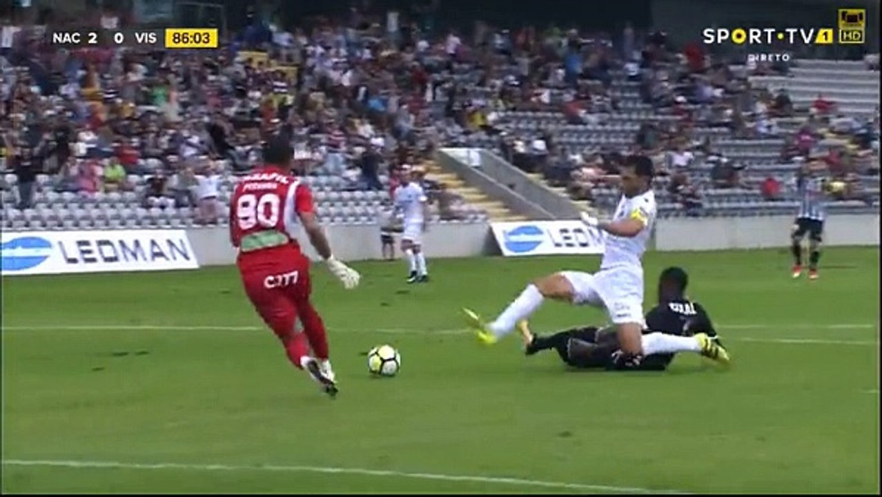 CD Nacional - Academico Visau 2-0
