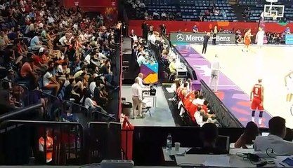 Aντί για φροντιστές...μπάτλερ στον πάγκο της Ουγγαρίας