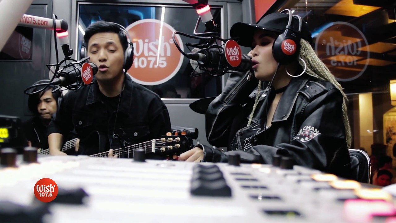 KZ Tandingan, TJ Monterde perform  Ikaw At Ako Pa Rin  LIVE on Wish 107.5 Bus