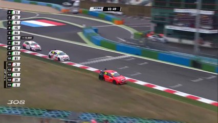 Un crash énorme sans gravité à Magny Cours en 308 Cup