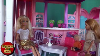 Clin doeil sur russe saison série Barbie 1