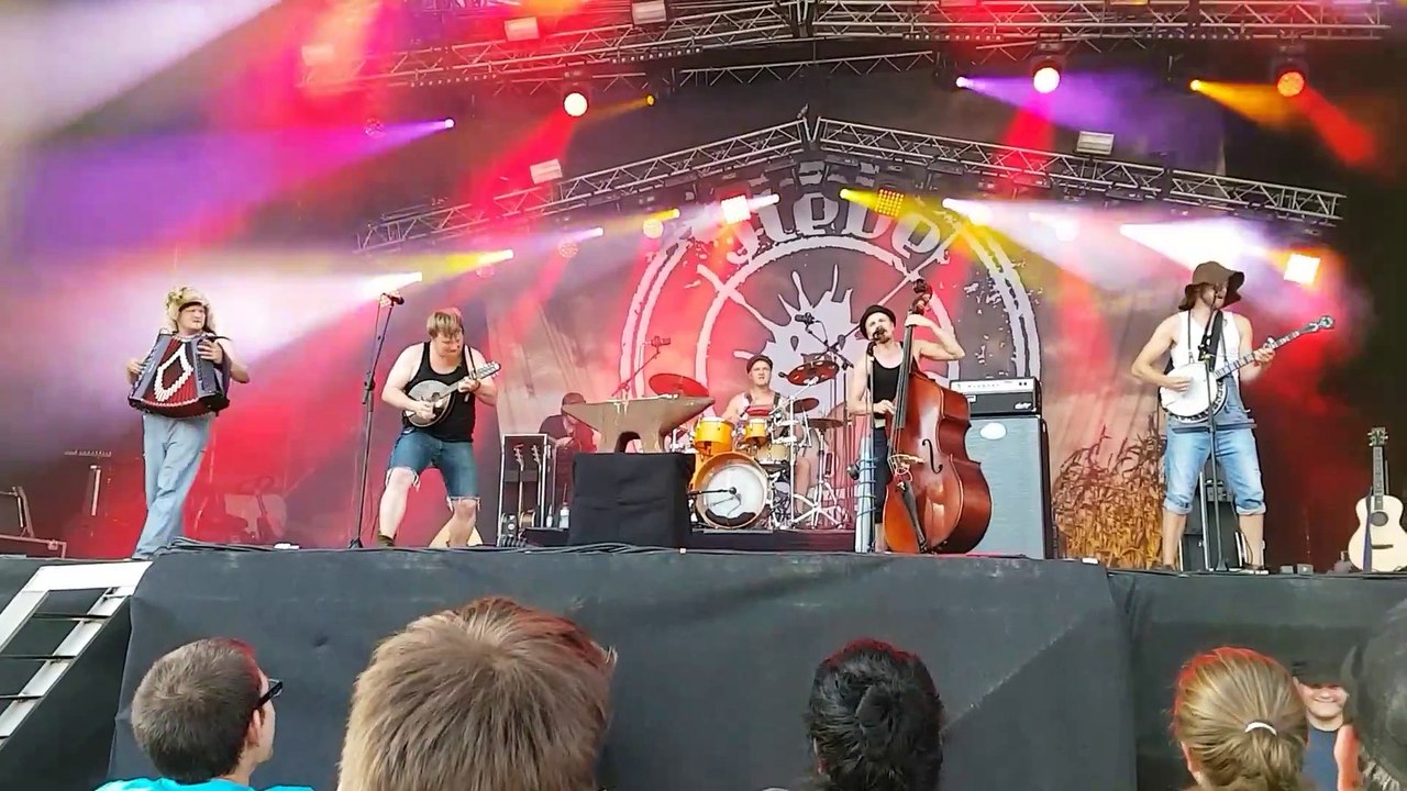 Steve'N'Seagulls - Antisocial (Trust Cover) live 2017