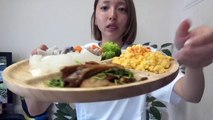 アラサーOLの、休日寝起きからご飯の様子