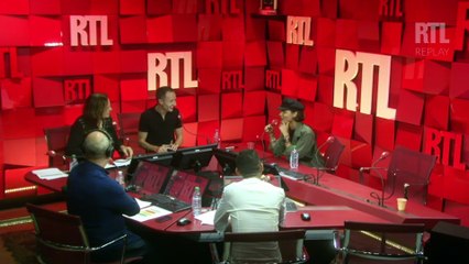 Shy'm privée d'oreillette