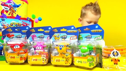 Super Wings airplane mini toys. Cake Surprise Toys. Супер крылья торт с сюрпризами