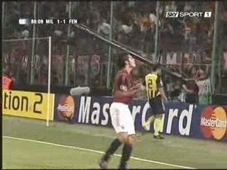 MILAN -FENERBACE 3-1 kaka MAGIE!!!