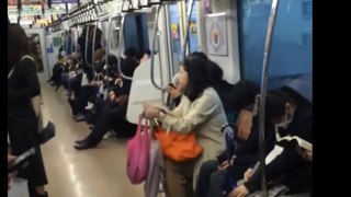 【きちがい】電車で電話越しに発狂するキチガイババア【クレーマー】