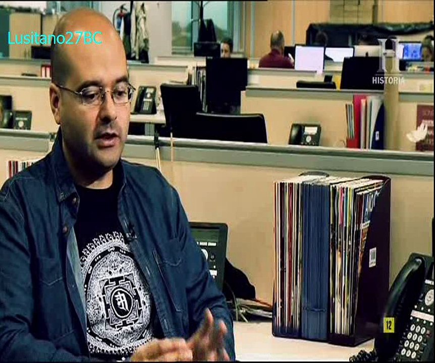 Extraterrestres&, 3,1, O livro negro dos OVNIS